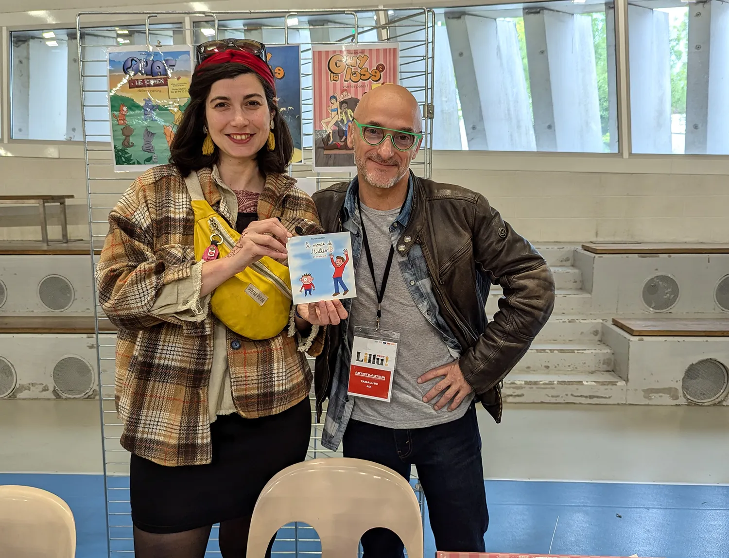 Photo de Florian Galasse bédéiste et Clementine Duriez pour découvrir le métier de créateur de bandes dessinées